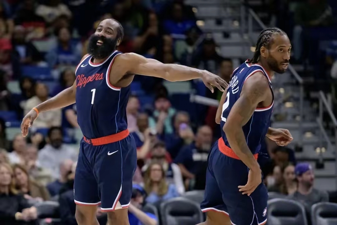 今晨洛杉矶快船伤情更新——NBA季后赛节点到来，更衣室稳定，医务组通报恢复的简单介绍