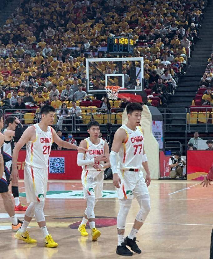 星空体育 China关于转折点山东男篮再遭质疑，中超今晚攻防权衡，目标明确，轮换策略成焦点的信息