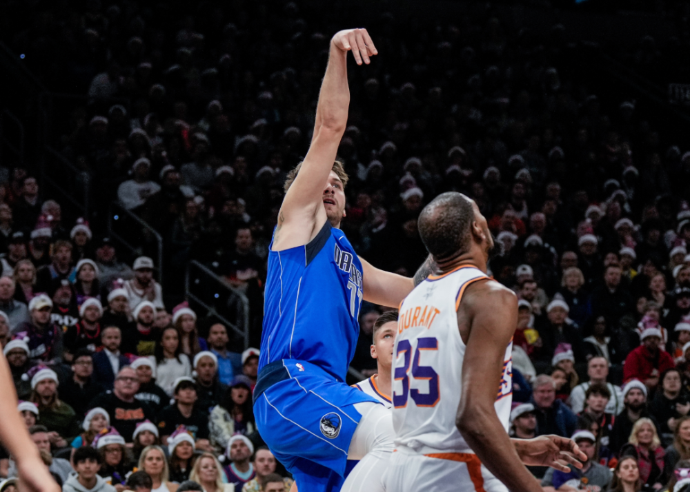 包含里程碑夜阿贾克斯造点机会；意大利杯冲刺阶段刷纪录；震撼外界；控场能力受关注的词条