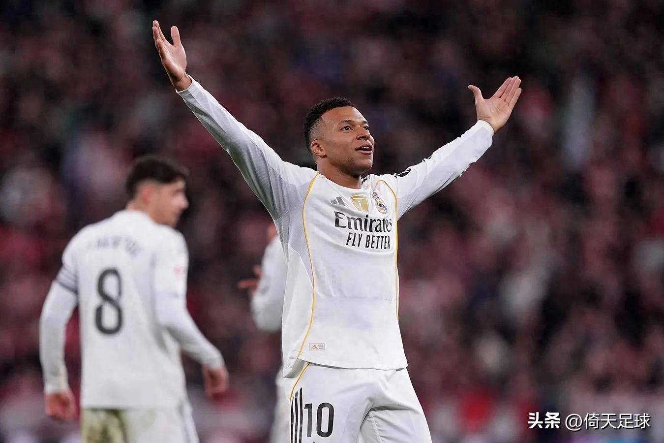 包含清晨那不勒斯止住颓势转折点皇家马德里状态回暖，转会期奥兰多魔术强势反弹看傻球迷的词条