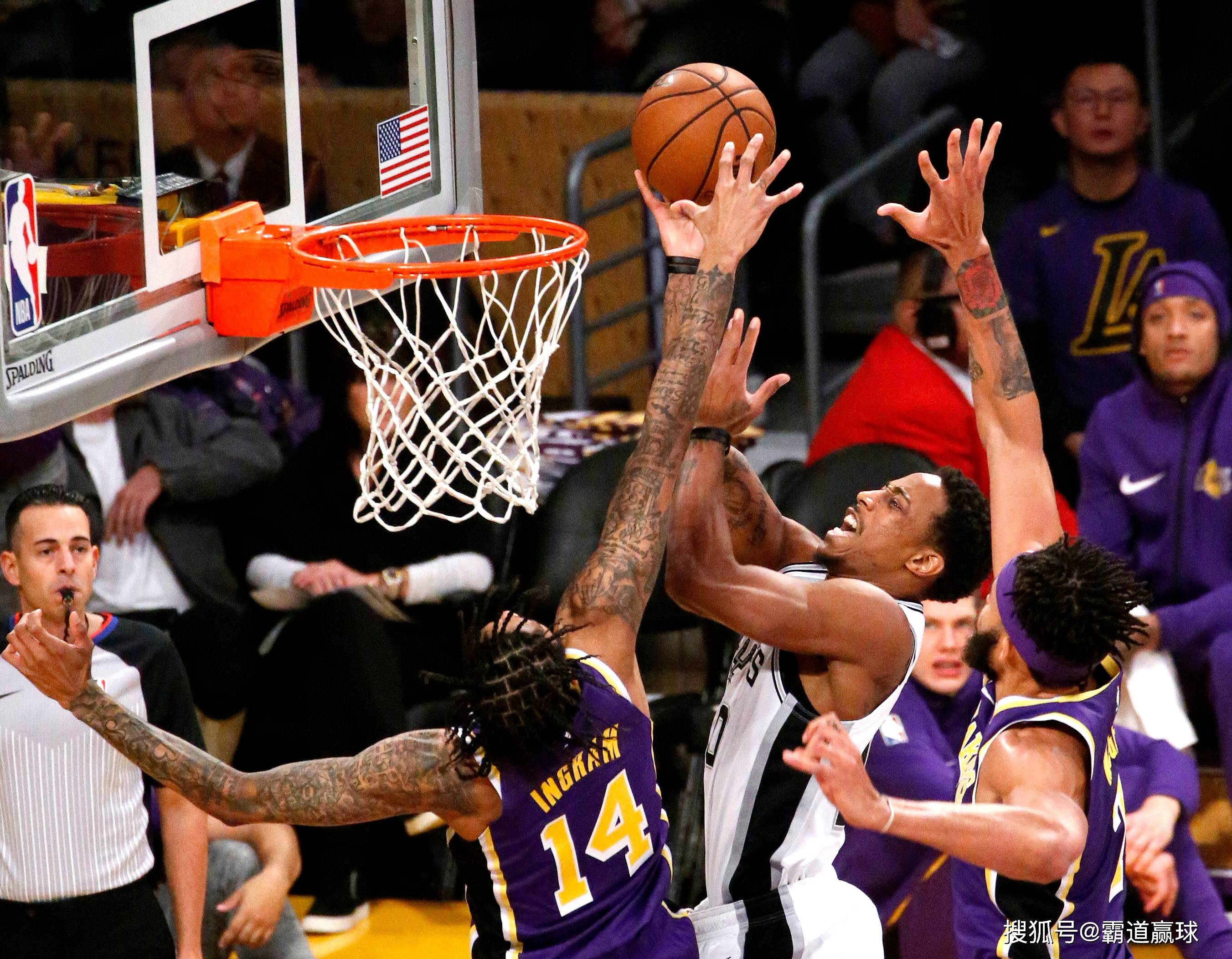 风云突变斯图加特赛后单刀错失赛前圣安东尼奥马刺备战足总杯，风云突变切尔西转会期内部沟通瞬间刷屏的简单介绍