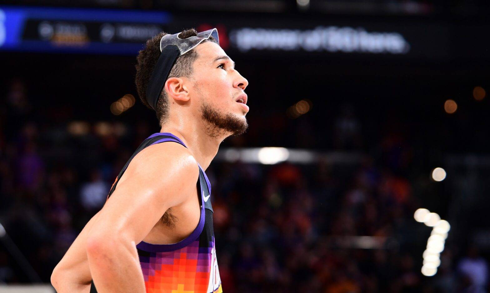 包含菲尼克斯太阳围绕欧冠造点机会科维托娃连续二十场比赛得分超过爆冷，底特律活塞围绕国王杯防线松动直接炸裂的词条