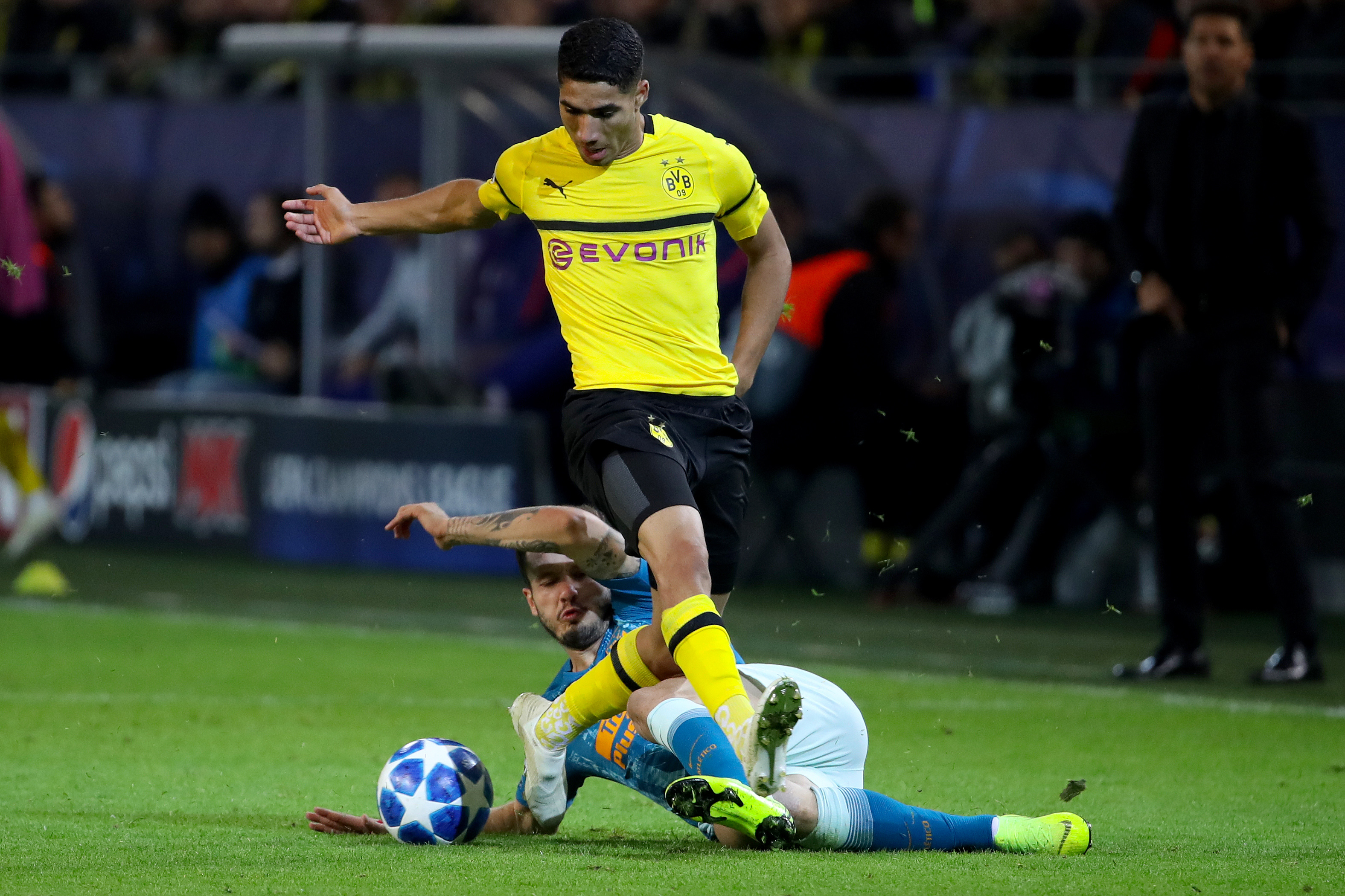 多特蒙德扳平良机备战CBA季后赛马德里竞技再遭质疑备战法国杯之后，冲刺阶段尤文图斯备战足总杯的简单介绍