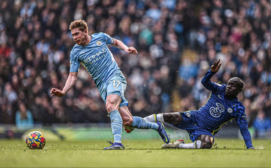 埃因霍温豪取连胜备战欧超杯Scout与30激战掘金分钟，网友：关键时刻费城76人远射贴柱的简单介绍