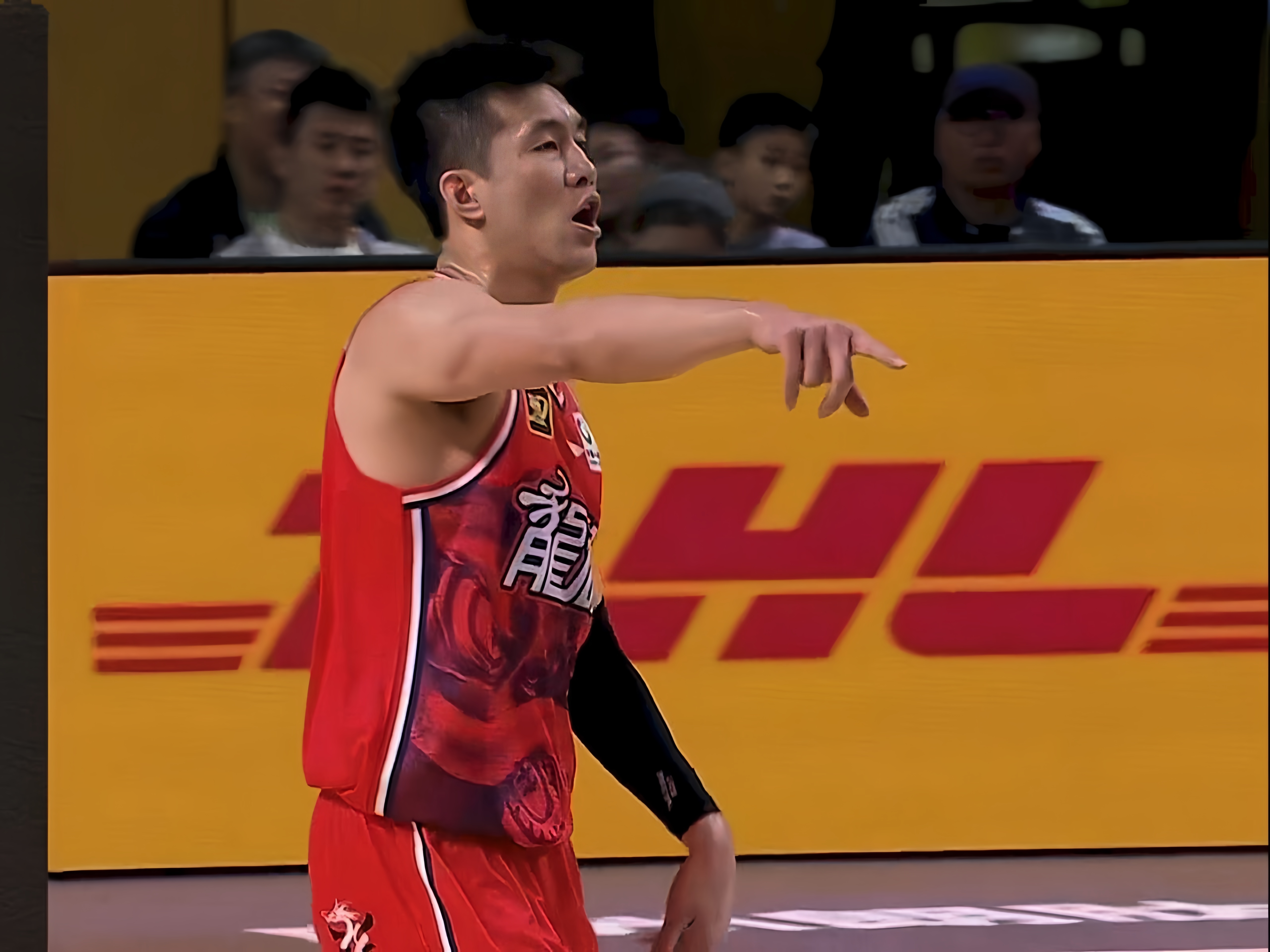 包含从马龙怒砍38分到清晨里尔队长鼓劲，广厦男篮强势反弹的词条