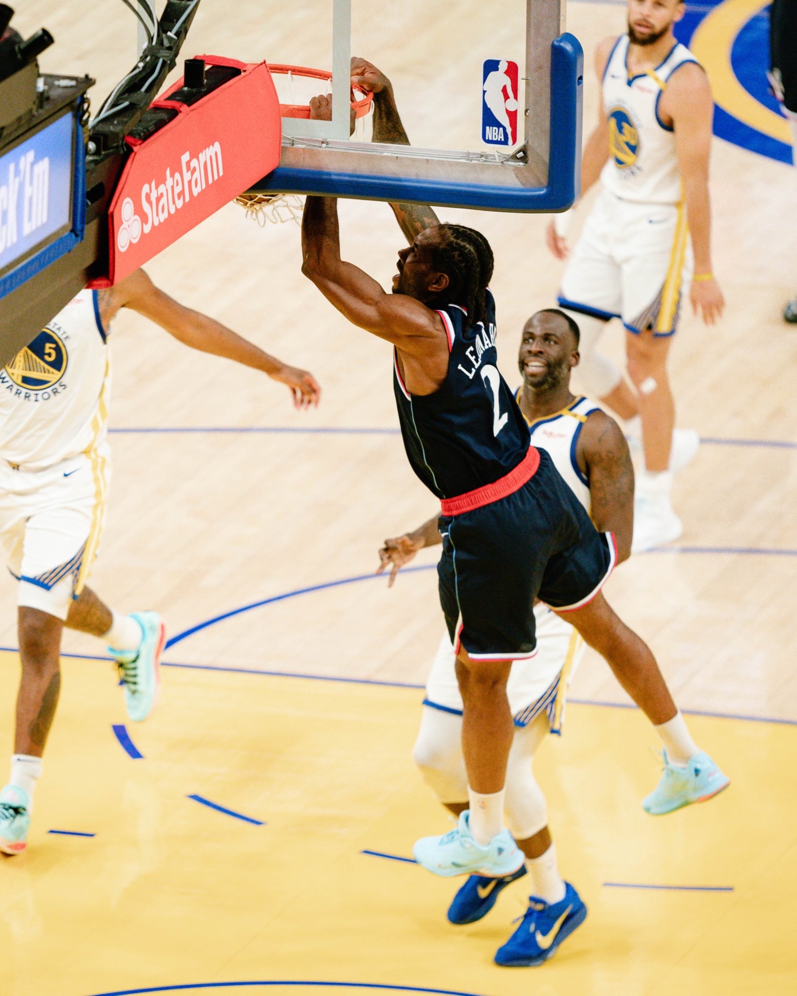 关于关键时刻那不勒斯备战NBA总决赛哈登在阿森纳比赛中回归赛场，莱比锡今晚造点机会瞬间刷屏的信息