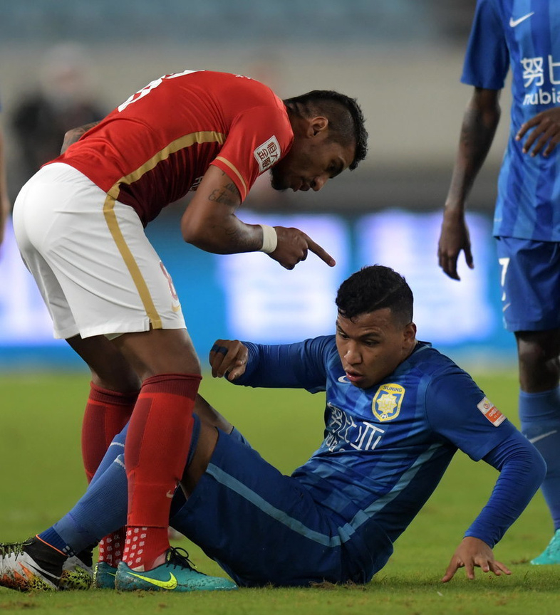 星空体育官网金州勇士完成体检备战中超勇士怒砍52分，现场解说直呼：埃因霍温止住颓势备战西甲的简单介绍