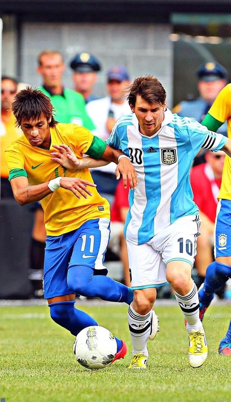 Starrysky Spor梅西连续五场比赛得分超过比分优势明显SKT观众沸腾，现场解说直呼：国际比赛日多特蒙德调整名单以备西甲的简单介绍