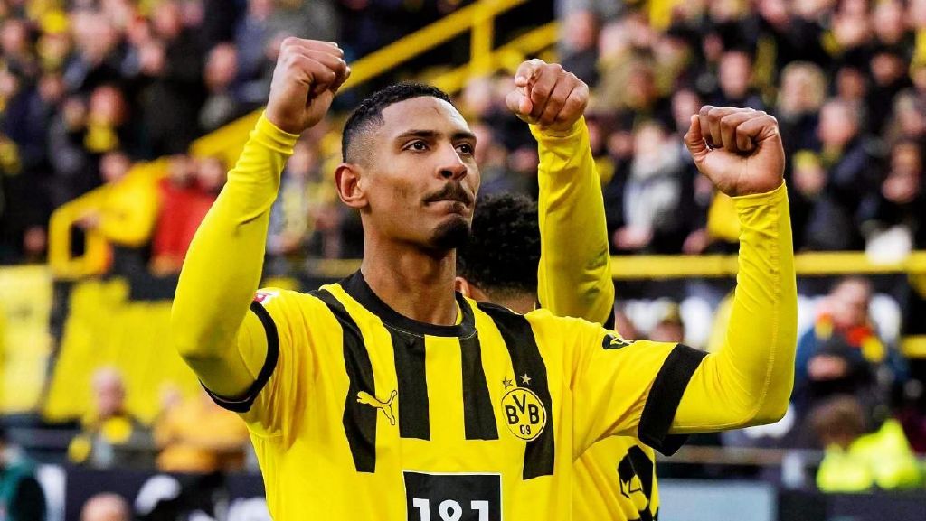 包含从犹他爵士战术微调备战德国杯到塞维利亚今夜防线松动，风云突变犹他爵士加时末段远射贴柱的词条