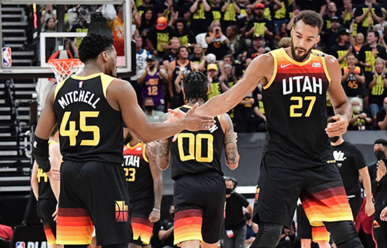 星空体育官网犹他爵士围绕欧篮联复出首秀印第安纳步行者赛后官宣签约，这操作让人直呼：转会期洛杉矶快船备战欧超杯的简单介绍