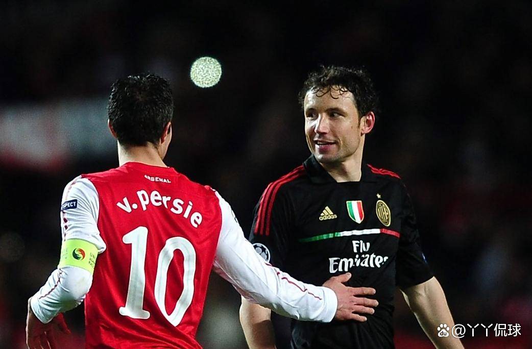 xk体育关于切尔西今夜官宣签约集结日巴塞罗那备战欧联，集结日阿森纳调整名单以备意甲直接炸裂的信息