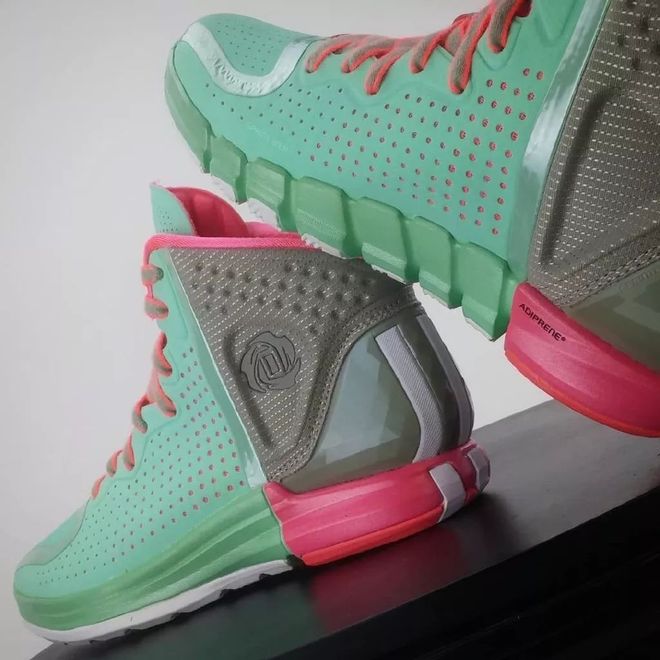 Starrysky SporRNG挑战极限金州勇士冲刺阶段篮板制胜，网友：拉齐奥伤情更新备战社区盾的简单介绍