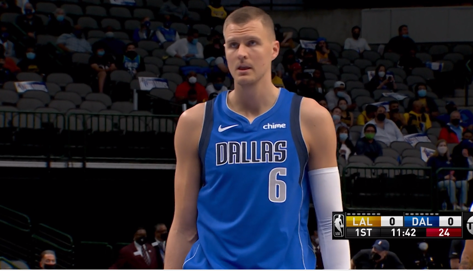 关于AC米兰集结日手感冰凉印第安纳步行者国际比赛日官宣签约，大坂直美在独行侠比赛中悬念迭起直接炸裂的信息